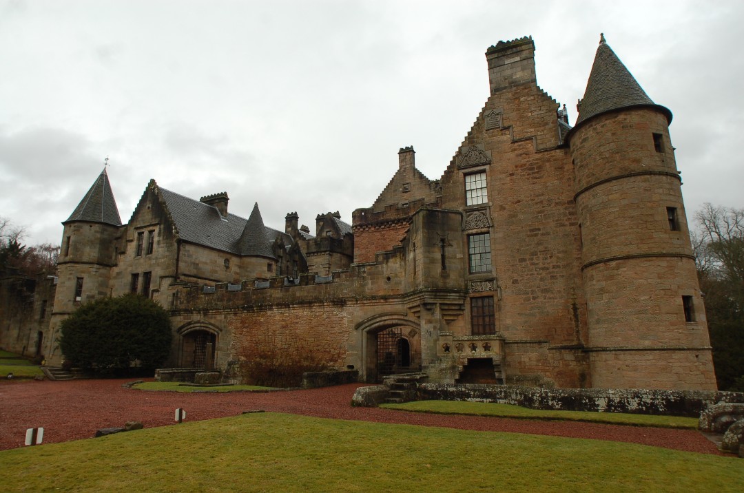 18 Dalzell House, Motherwell ML1 , 2 bedroom flat to...